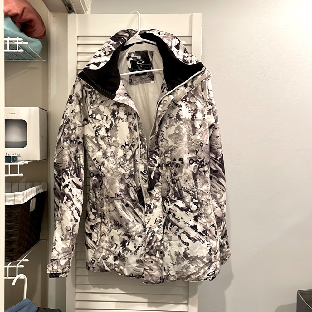 Oakley Ski or Snowboard Jacket